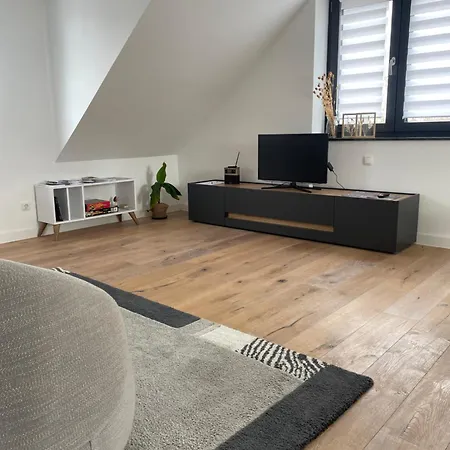 Mit Grosser Dachterrasse *